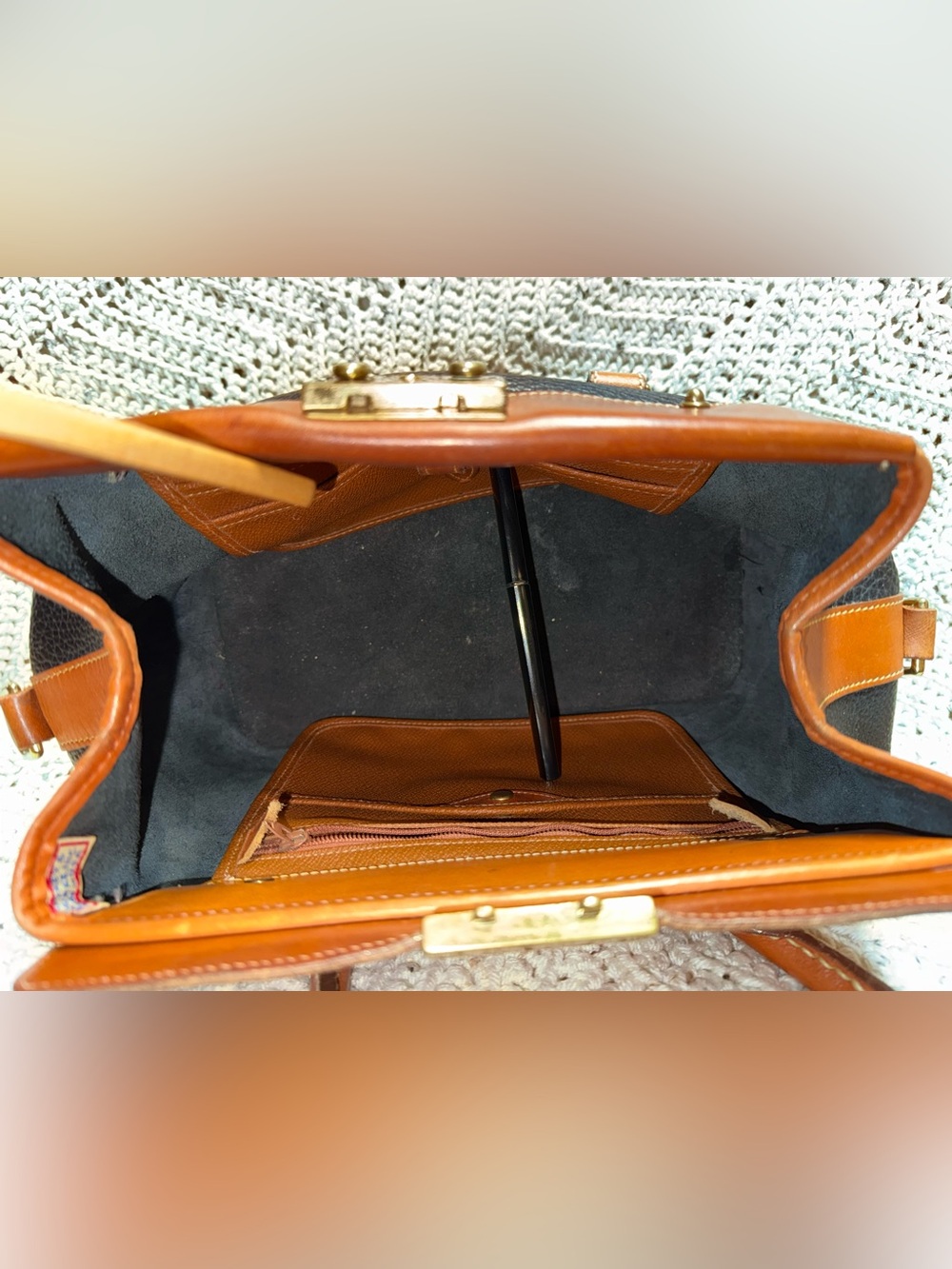 Vintage Dooney and Bourke Black Doctors Satchel - Picture 13 of 13